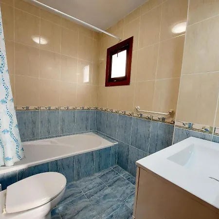2 Bedrooms Heatedpool Aircon Cristianos *