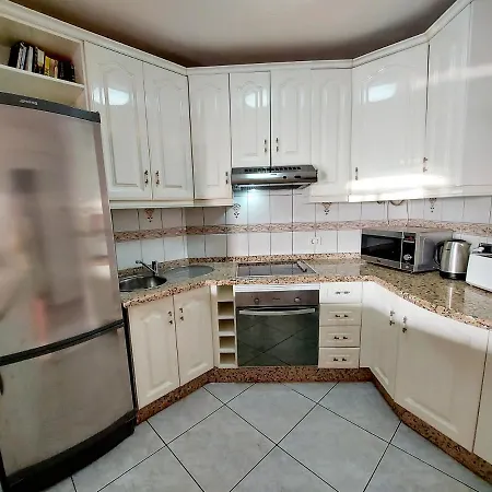 2 Bedrooms Heatedpool Aircon Los Cristianos * Los Cristianos (Tenerife)